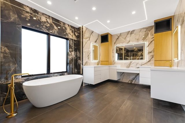 27 High Street 27, Newton, MA 02461