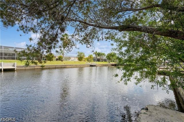 1453 Venetian CT, Cape Coral, FL 33904