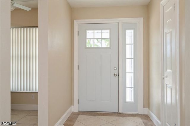 1453 Venetian CT, Cape Coral, FL 33904