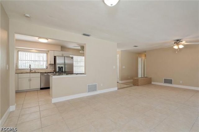1453 Venetian CT, Cape Coral, FL 33904