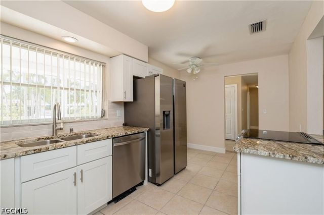 1453 Venetian CT, Cape Coral, FL 33904