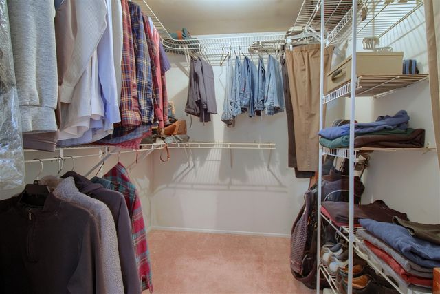 4122 Longmeadow Drive, Trenton, MI 48183