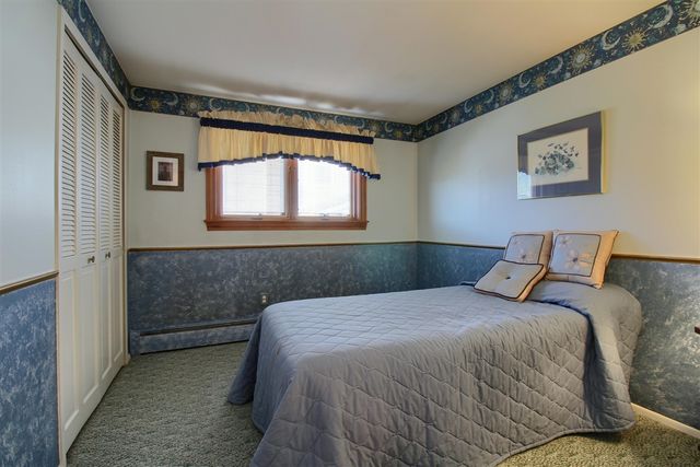 4122 Longmeadow Drive, Trenton, MI 48183