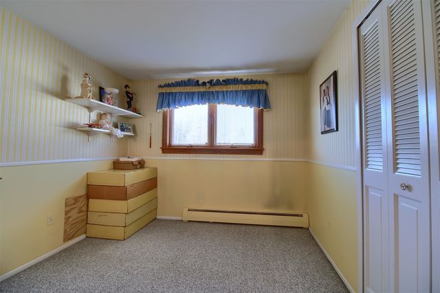 4122 Longmeadow Drive, Trenton, MI 48183