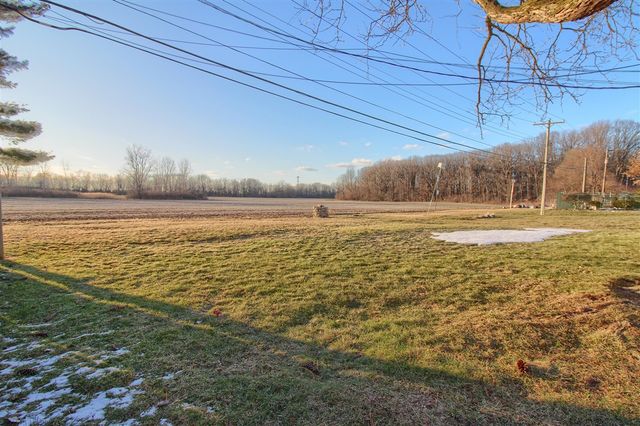 4122 Longmeadow Drive, Trenton, MI 48183