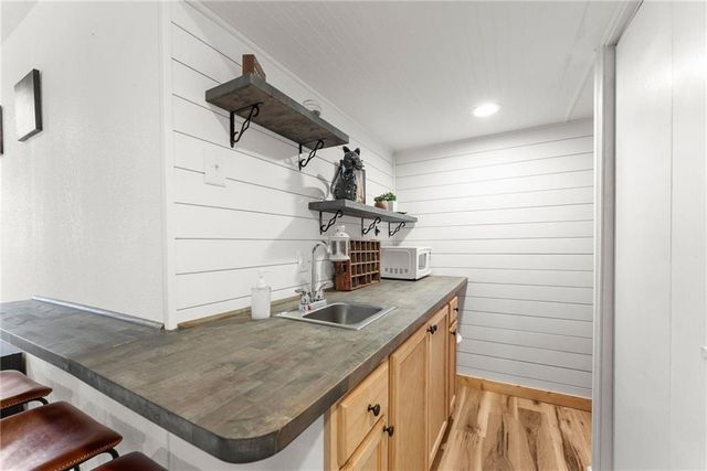327 Brucken Strasse 311, Helen, GA 30545
