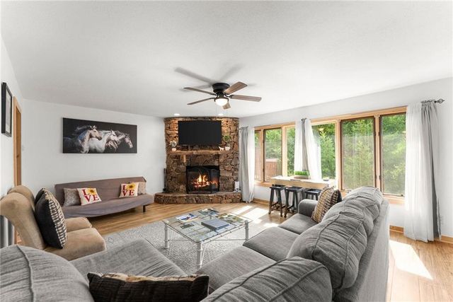 327 Brucken Strasse 311, Helen, GA 30545