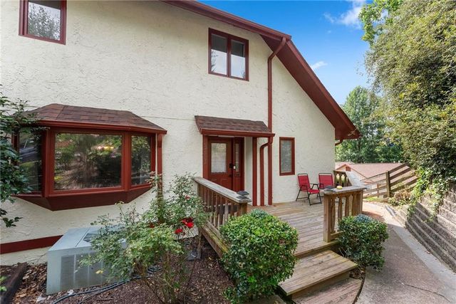 327 Brucken Strasse 311, Helen, GA 30545