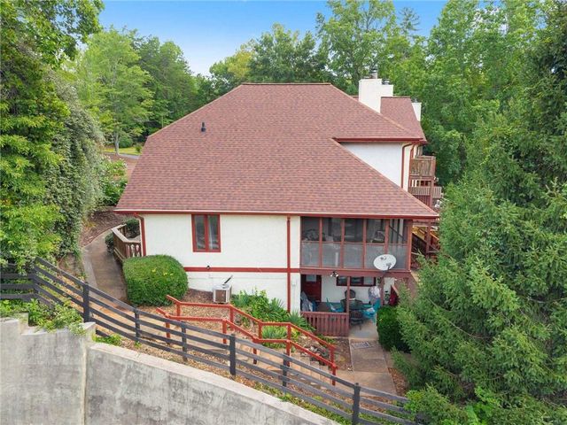 327 Brucken Strasse 311, Helen, GA 30545