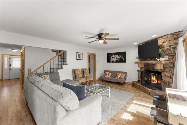 327 Brucken Strasse 311, Helen, GA 30545