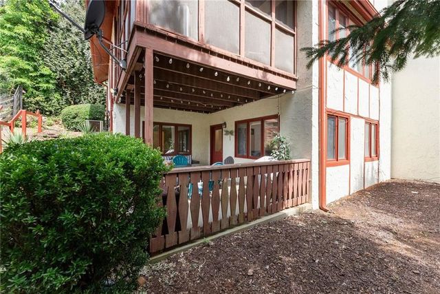 327 Brucken Strasse 311, Helen, GA 30545