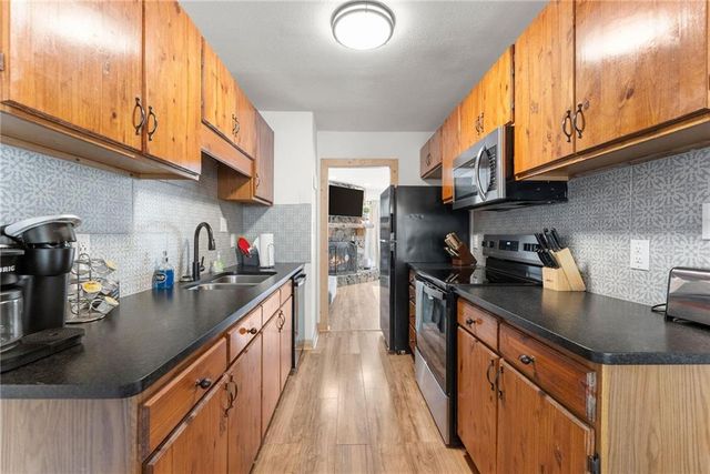 327 Brucken Strasse 311, Helen, GA 30545