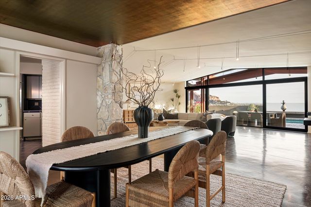 4302 E HIGHLANDS Drive, Paradise Valley, AZ 85253