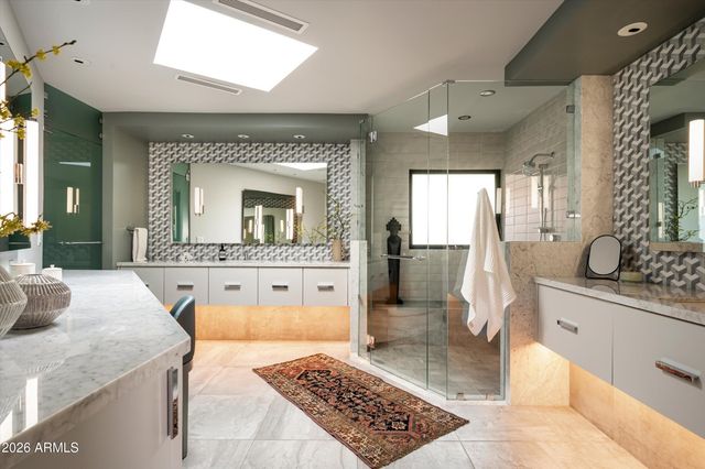 4302 E HIGHLANDS Drive, Paradise Valley, AZ 85253