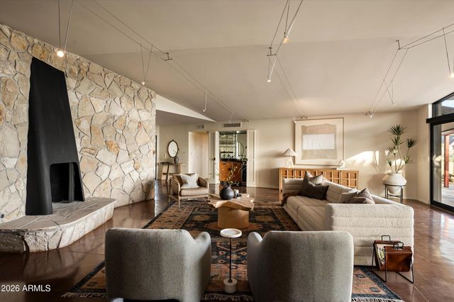4302 E HIGHLANDS Drive, Paradise Valley, AZ 85253