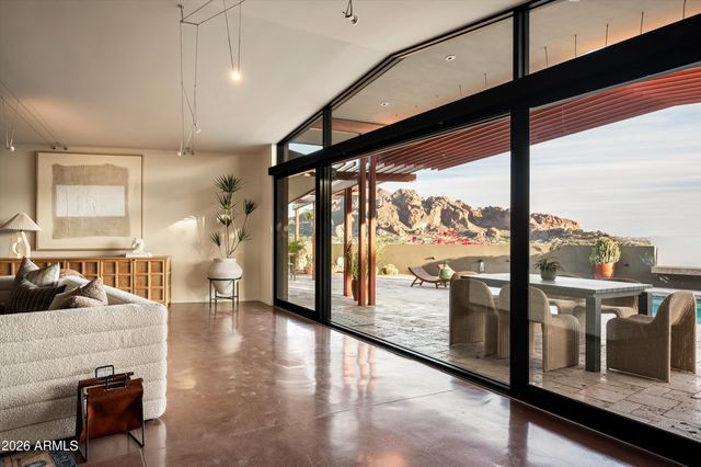 4302 E HIGHLANDS Drive, Paradise Valley, AZ 85253