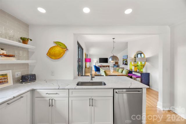 301 Whitestone Road, Charlotte, NC 28270