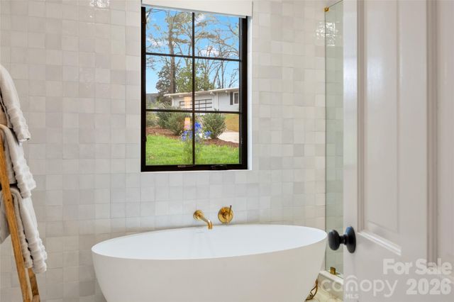 301 Whitestone Road, Charlotte, NC 28270