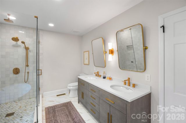 301 Whitestone Road, Charlotte, NC 28270