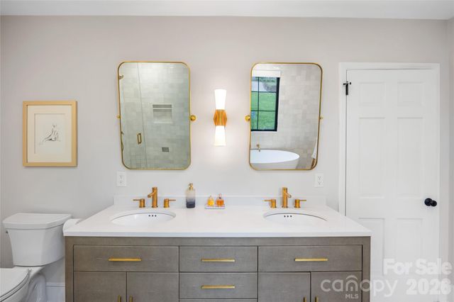 301 Whitestone Road, Charlotte, NC 28270