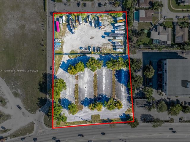 W Oakland Park Blvd, Lauderdale Lakes, FL 33309