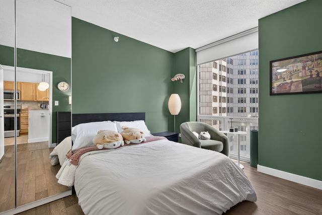 222 N Columbus Drive 2210, Chicago, IL 60601
