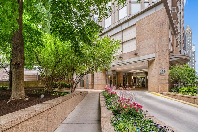222 N Columbus Drive 2210, Chicago, IL 60601