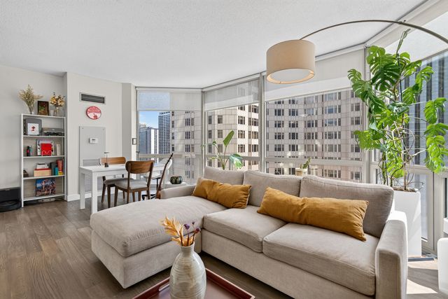 222 N Columbus Drive 2210, Chicago, IL 60601