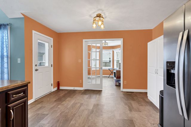 1341 Loren Cir, Clarksville, TN 37042