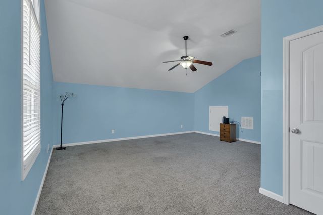 1341 Loren Cir, Clarksville, TN 37042