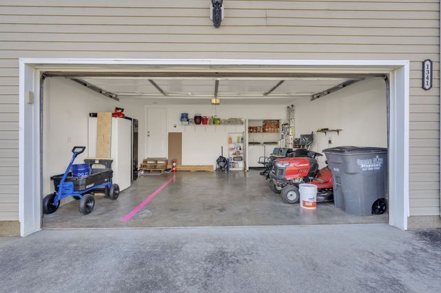 1341 Loren Cir, Clarksville, TN 37042