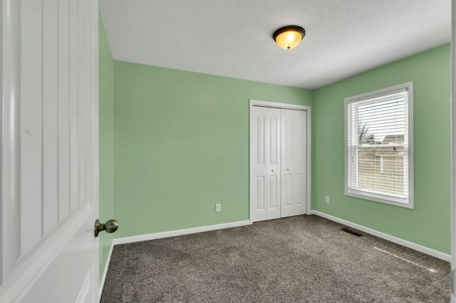 1341 Loren Cir, Clarksville, TN 37042