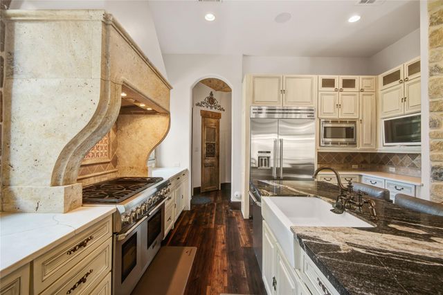 10 Sullivans Lane, Missouri City, TX 77459