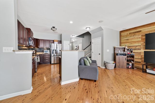 8261 Bridgegate Drive, Huntersville, NC 28078