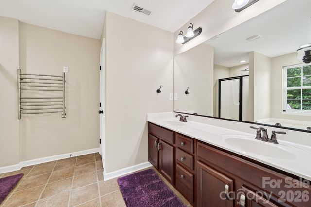 8261 Bridgegate Drive, Huntersville, NC 28078