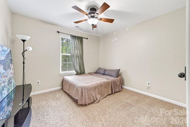8261 Bridgegate Drive, Huntersville, NC 28078