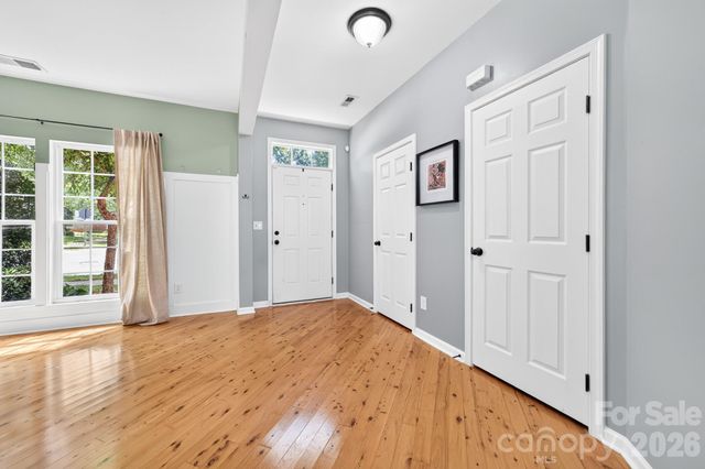 8261 Bridgegate Drive, Huntersville, NC 28078