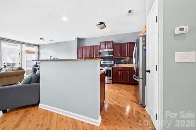 8261 Bridgegate Drive, Huntersville, NC 28078
