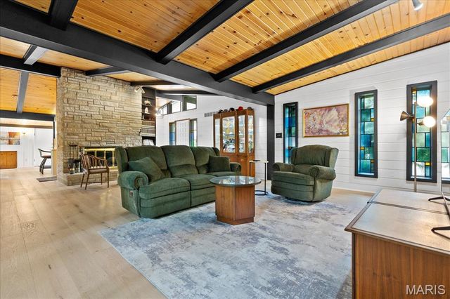 139 College Drive, St Charles, MO 63301