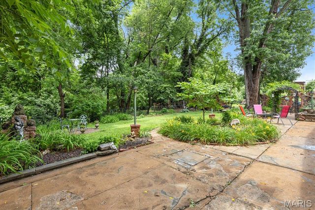 139 College Drive, St Charles, MO 63301