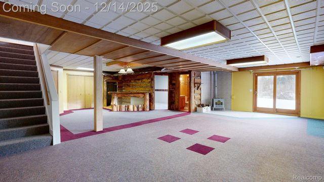 2245 W Cook Road, Grand Blanc, MI 48439