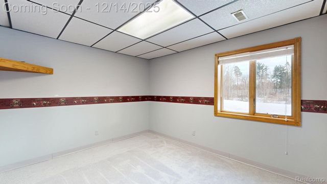 2245 W Cook Road, Grand Blanc, MI 48439