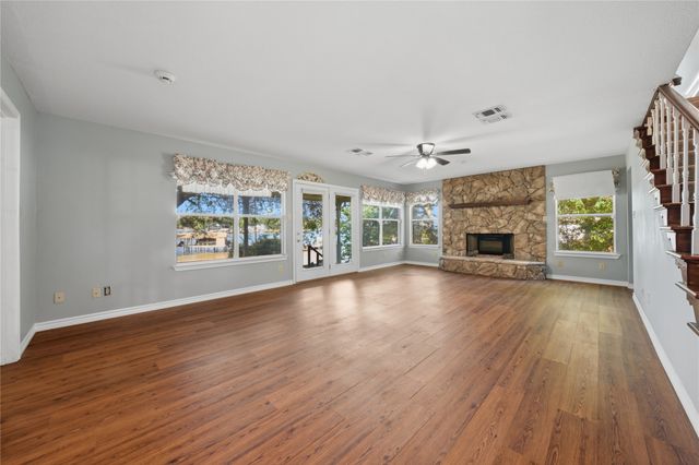 158 Baywood Boulevard, Mabank, TX 75156