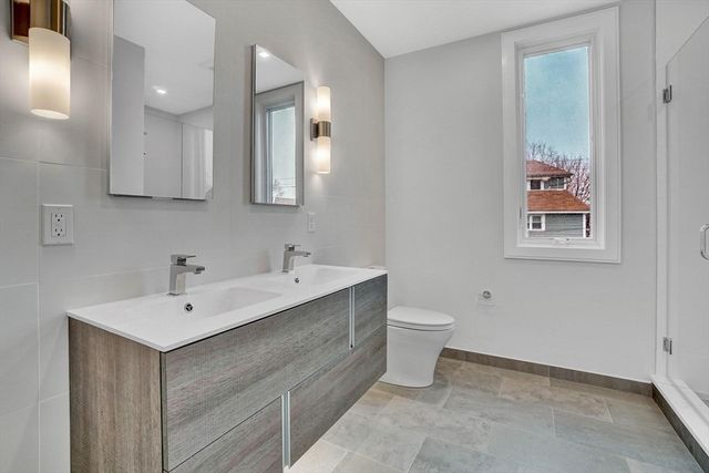 297 Concord Ave 1, Cambridge, MA 02138