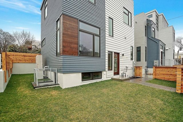 297 Concord Ave 1, Cambridge, MA 02138