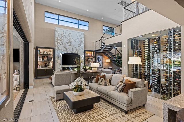 98 Glade Hollow Drive, Las Vegas, NV 89135