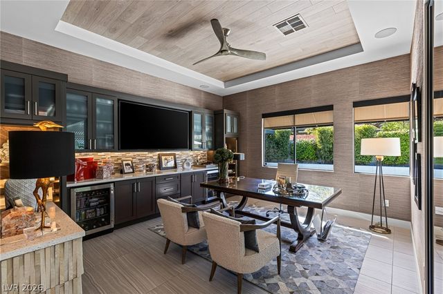 98 Glade Hollow Drive, Las Vegas, NV 89135