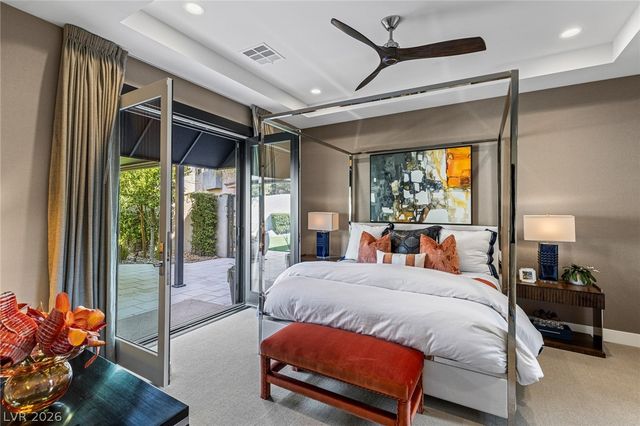 98 Glade Hollow Drive, Las Vegas, NV 89135