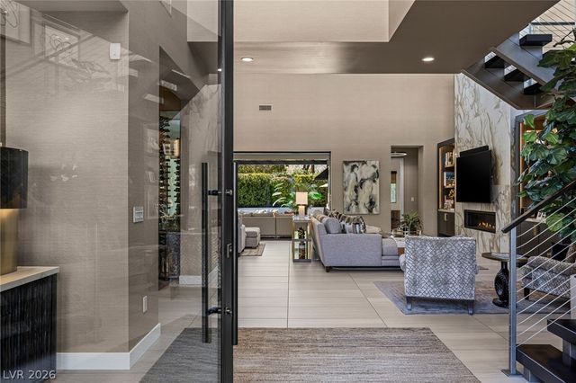 98 Glade Hollow Drive, Las Vegas, NV 89135