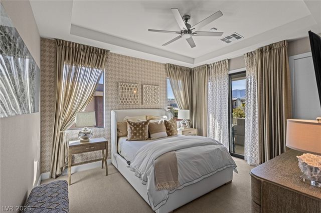 98 Glade Hollow Drive, Las Vegas, NV 89135